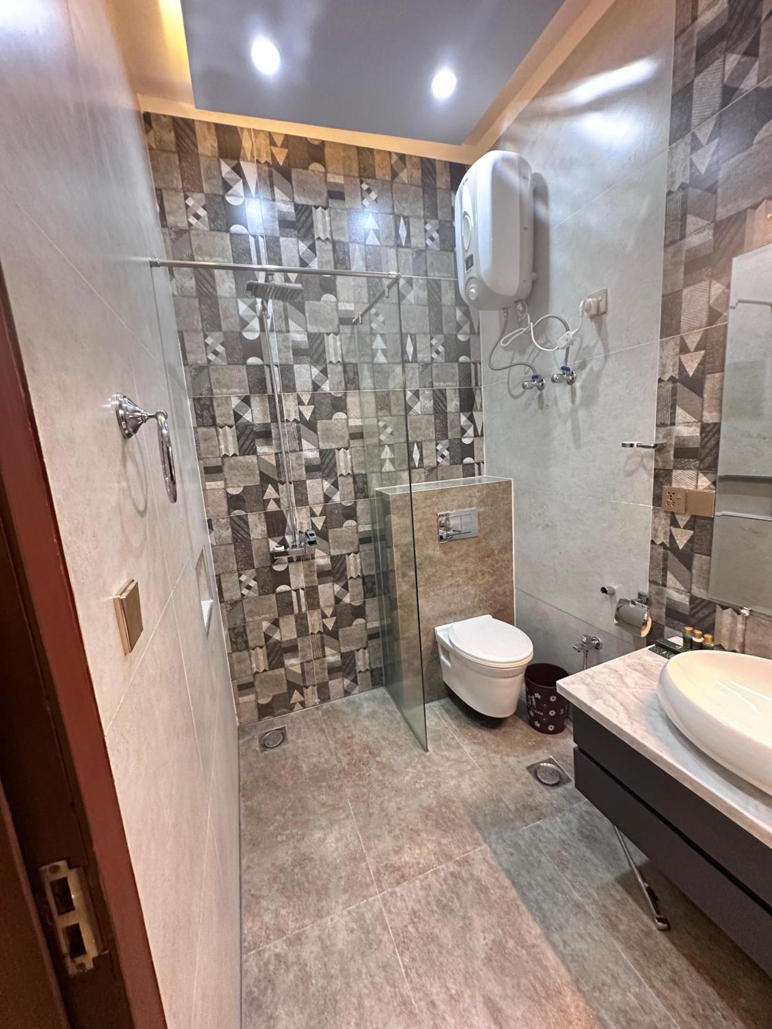 Pavilion Suites - Premium Aparthotel In Bahria Town Ravalpindi Kültér fotó