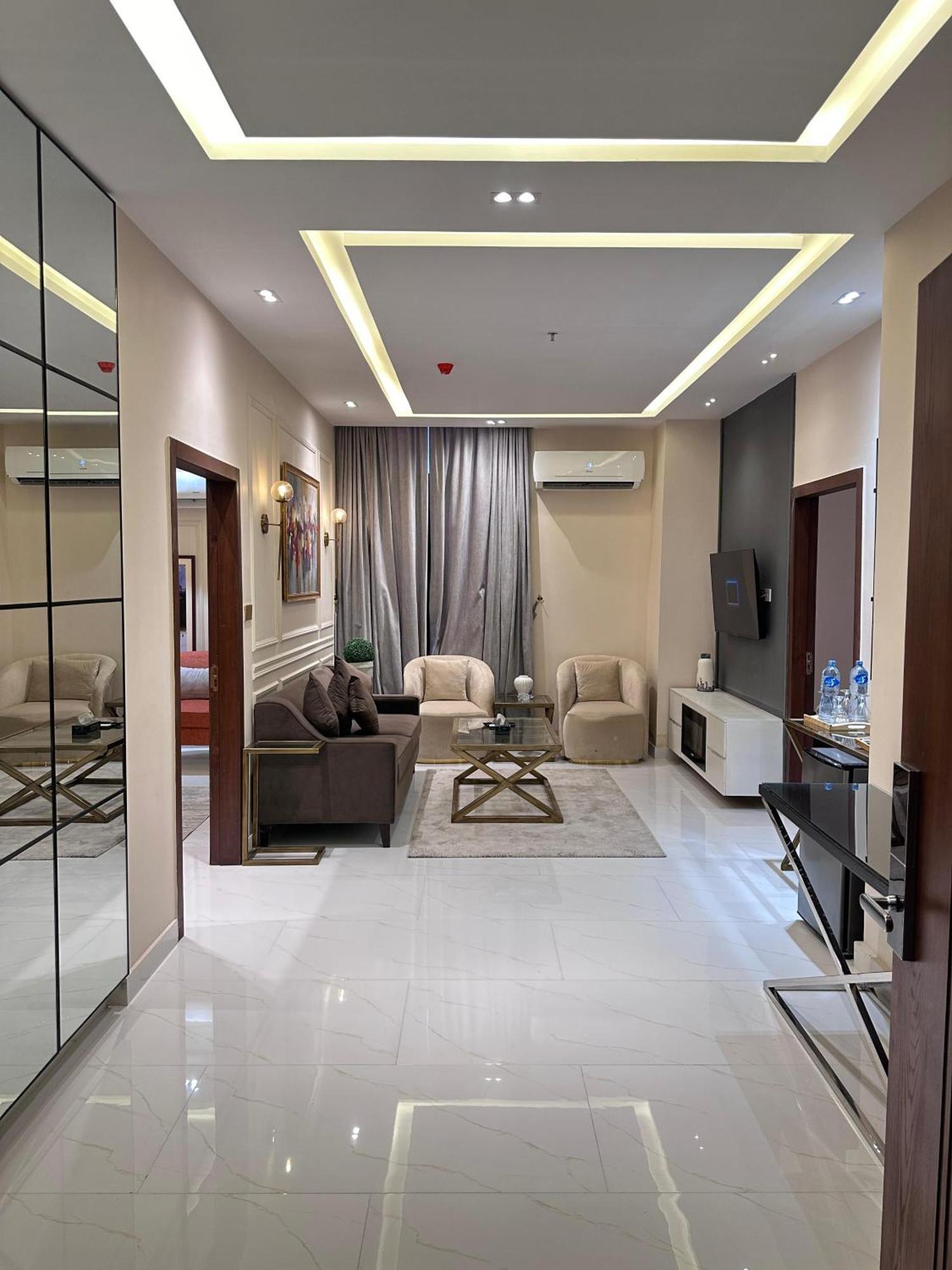 Pavilion Suites - Premium Aparthotel In Bahria Town Ravalpindi Kültér fotó