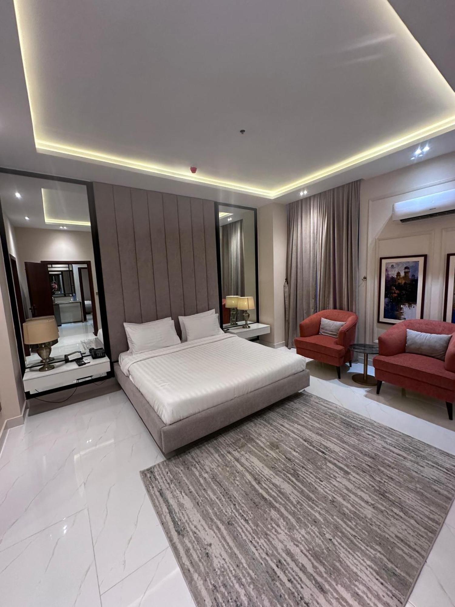 Pavilion Suites - Premium Aparthotel In Bahria Town Ravalpindi Kültér fotó
