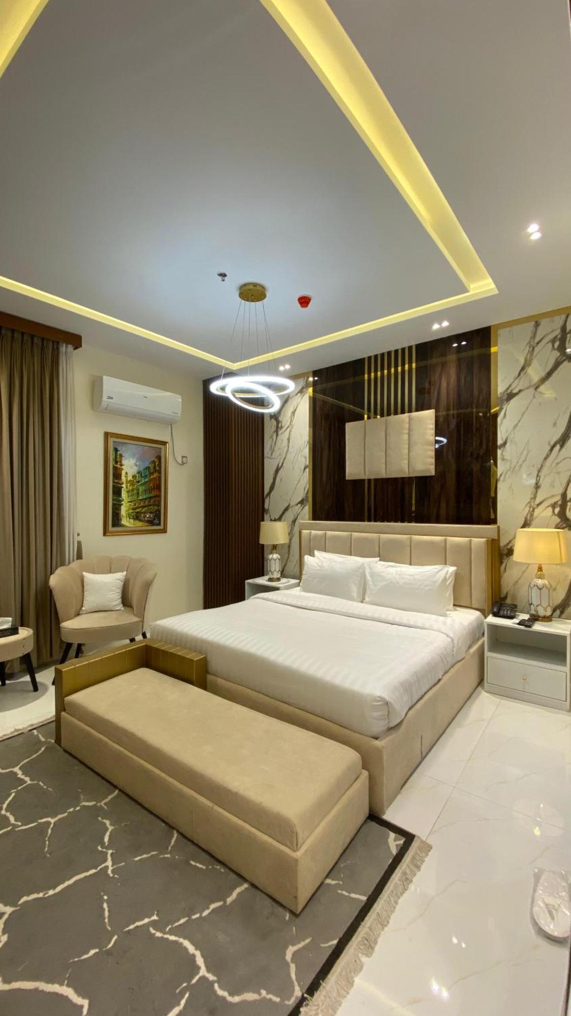 Pavilion Suites - Premium Aparthotel In Bahria Town Ravalpindi Kültér fotó